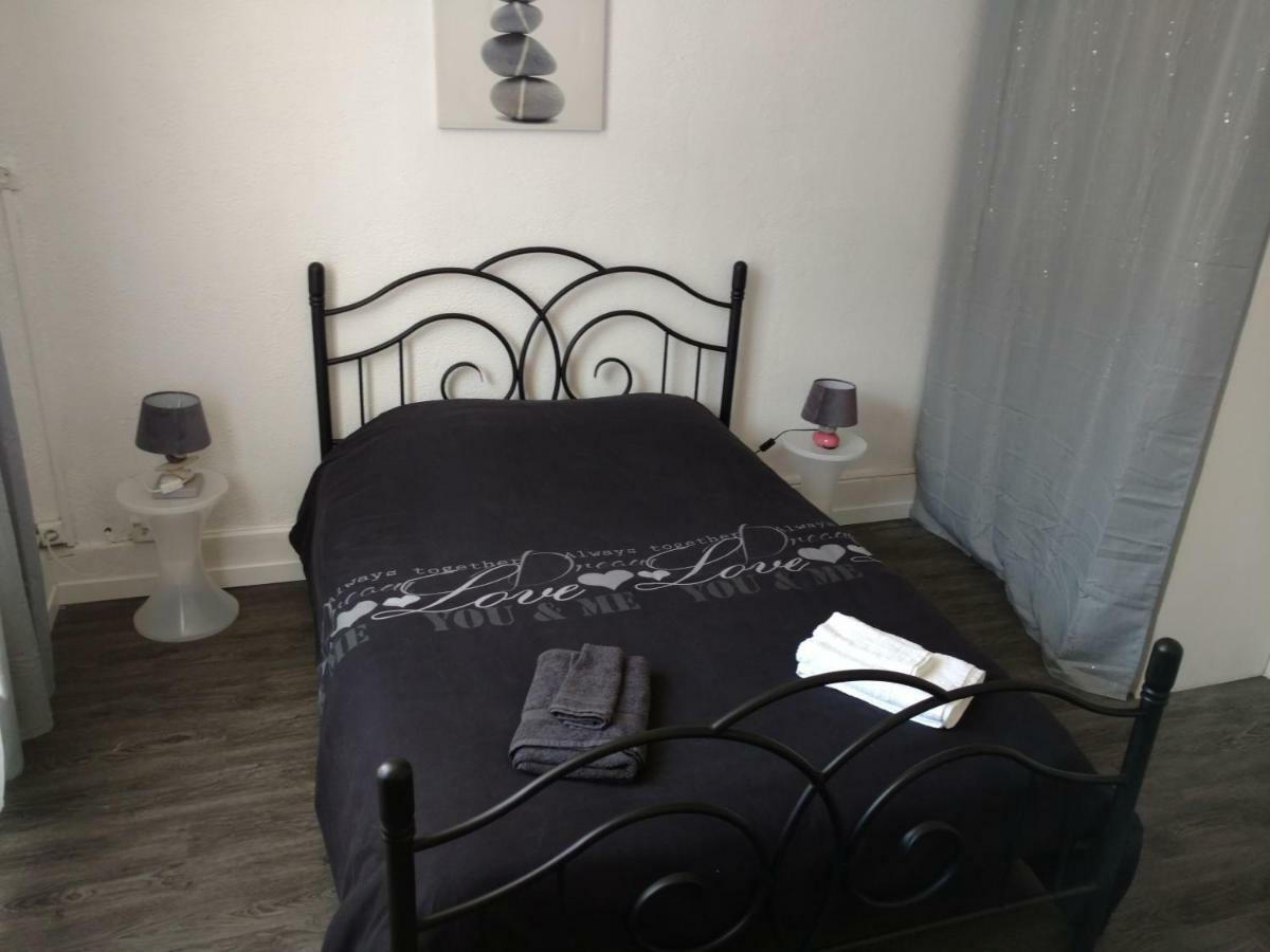 Appartement "Les Tournesols" 1Er Etage 2Ch Avec Parking A Lurs Exterior photo